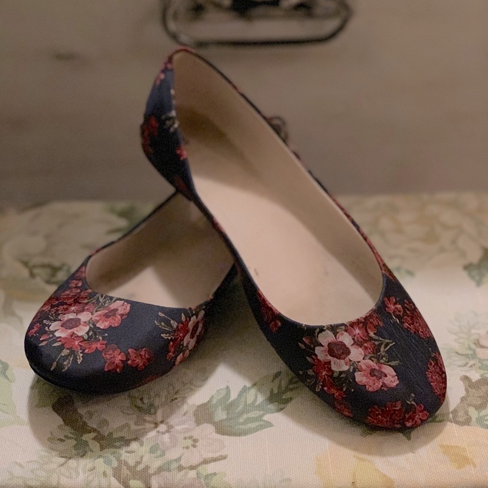 H&M Navy Blue Floral Flats